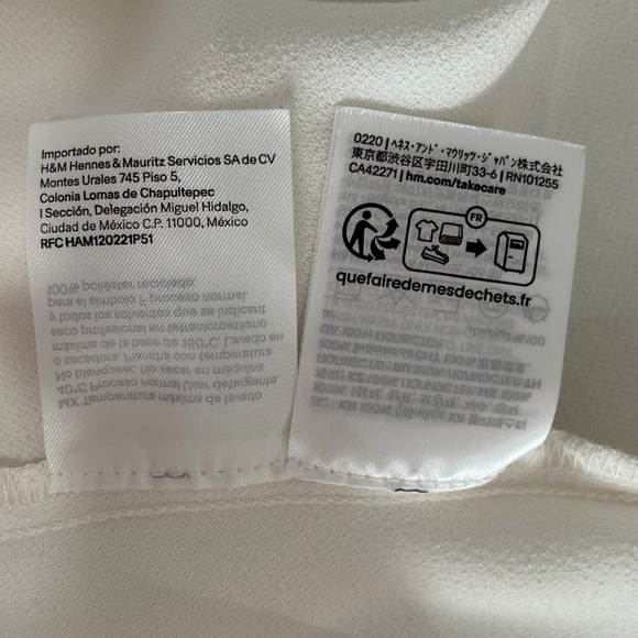 H&M Ruffle Sleeved Blouse - Picture 12 of 12